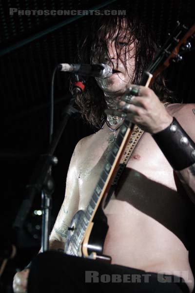 HIGH ON FIRE - 2006-07-16 - PARIS - Batofar - 